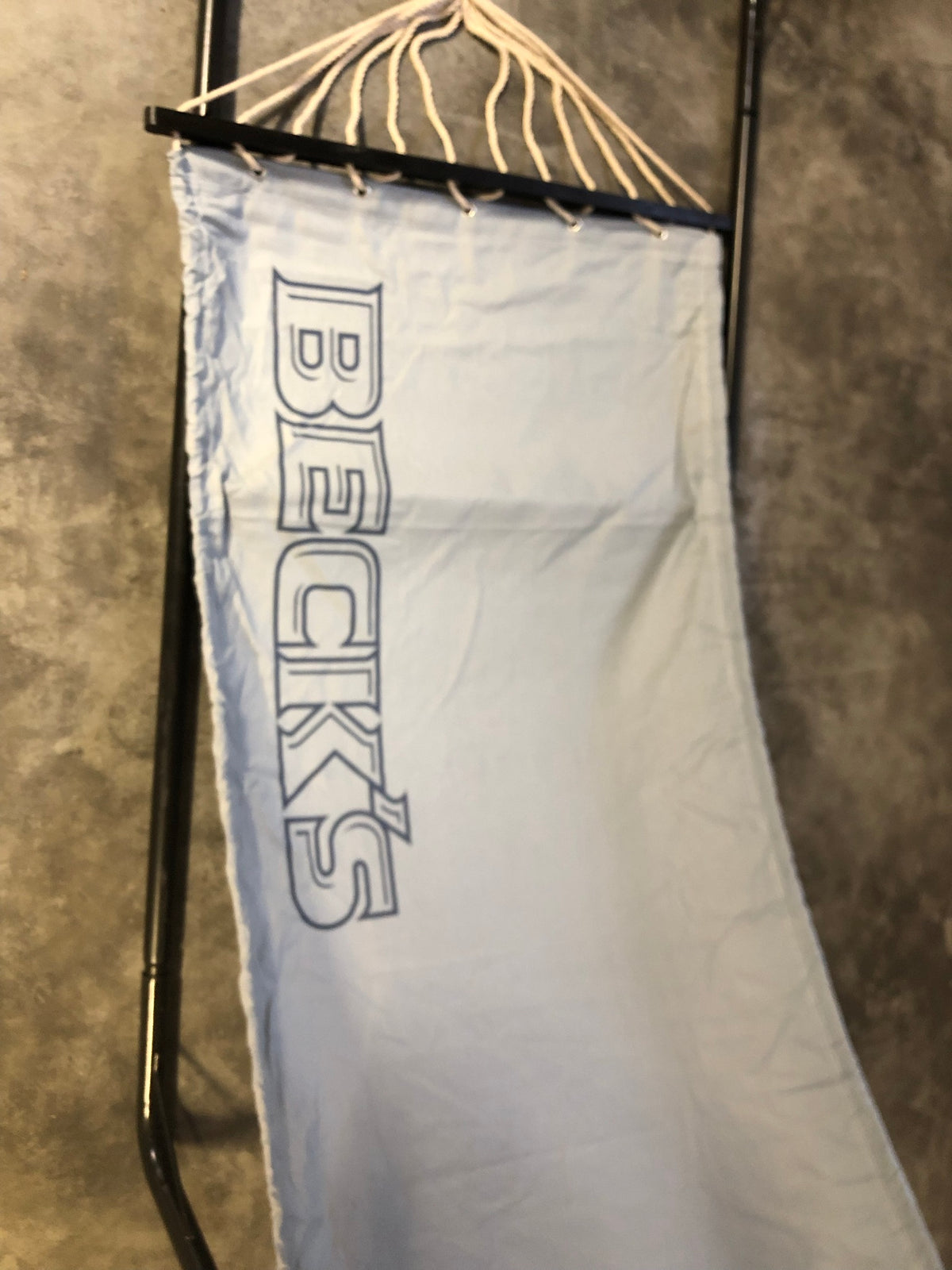 1x Becks Beer Hammock, gray with frame – View 3