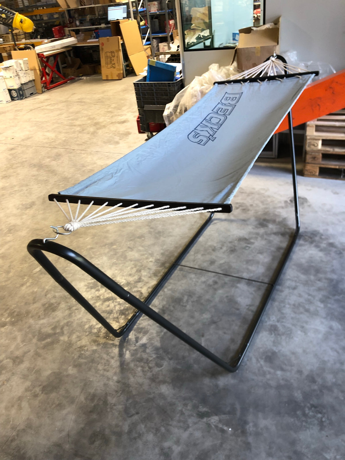1x Becks Beer Hammock, gray with frame – View 8