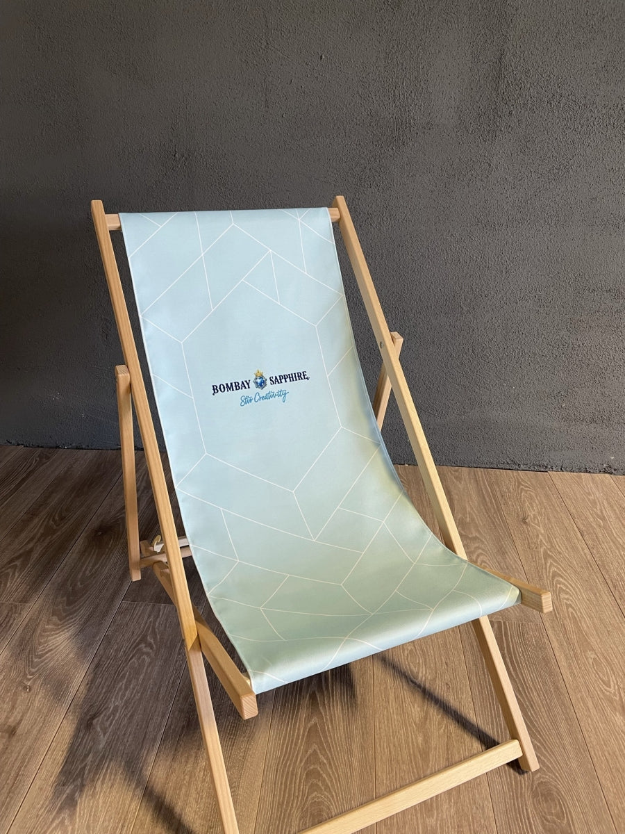 1x Bombay Gin deck chair wood blue colorful print