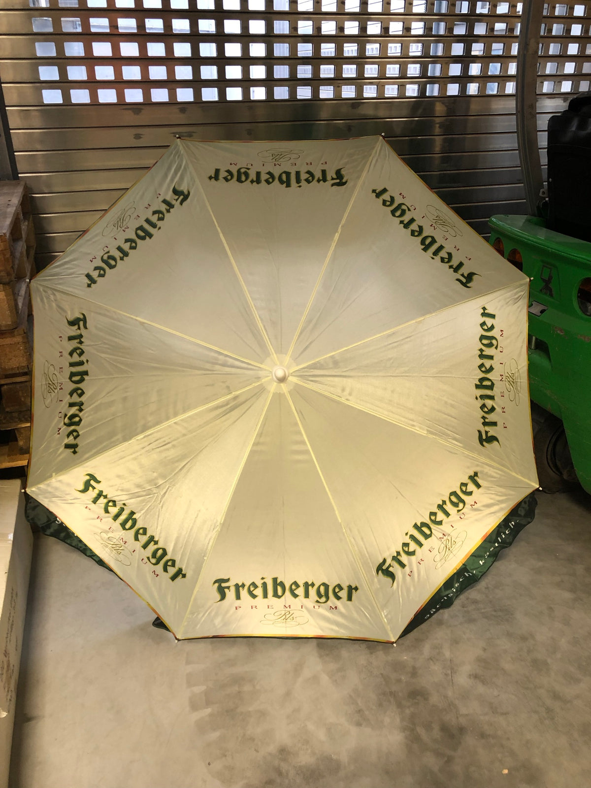 1x Freiberger beer parasol yellow/green 1.50m – View 3