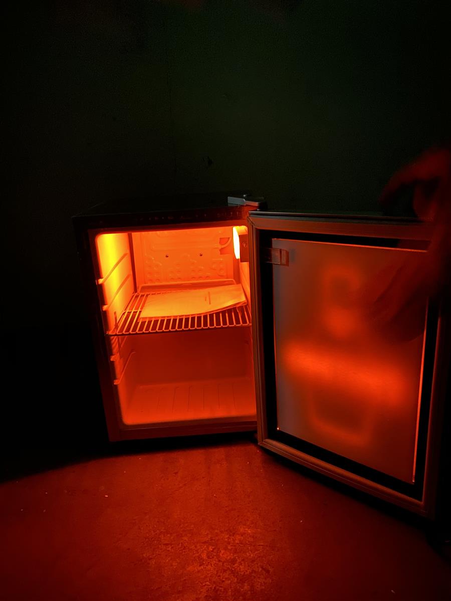 1x Frutinio Liqueur Mini Fridge Cooler 33 x 41 x 47 – View 7