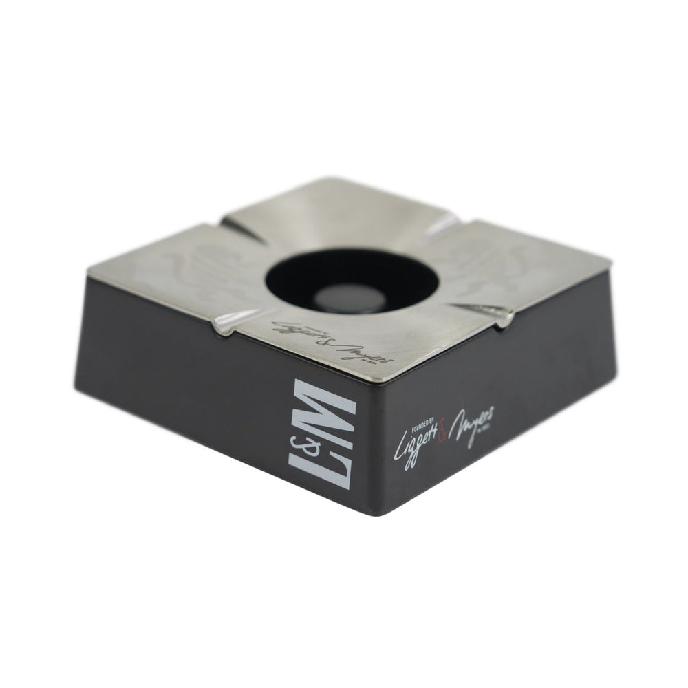L&M ashtray with windproof lid Table ashtray Smoking accessories