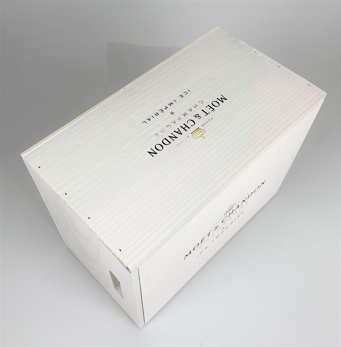 Moët & Chandon Champagne Wooden Box Ice Imperial White – View 3