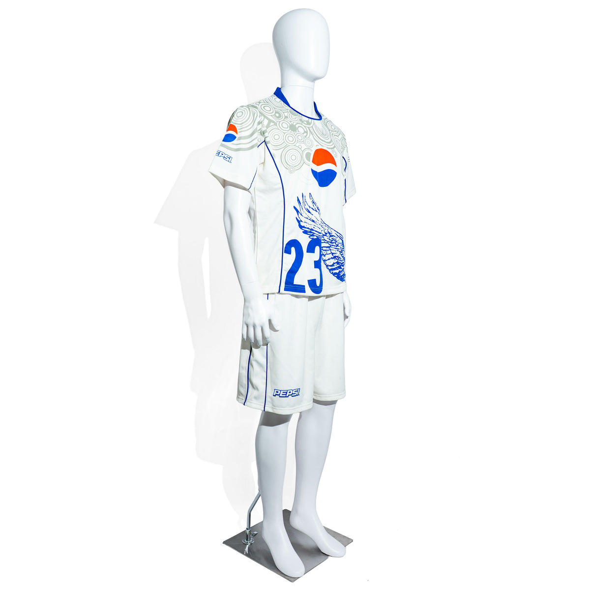 Pepsi Cola soccer jersey and shorts, No. 23 fan apparel Beckham size M – View 2