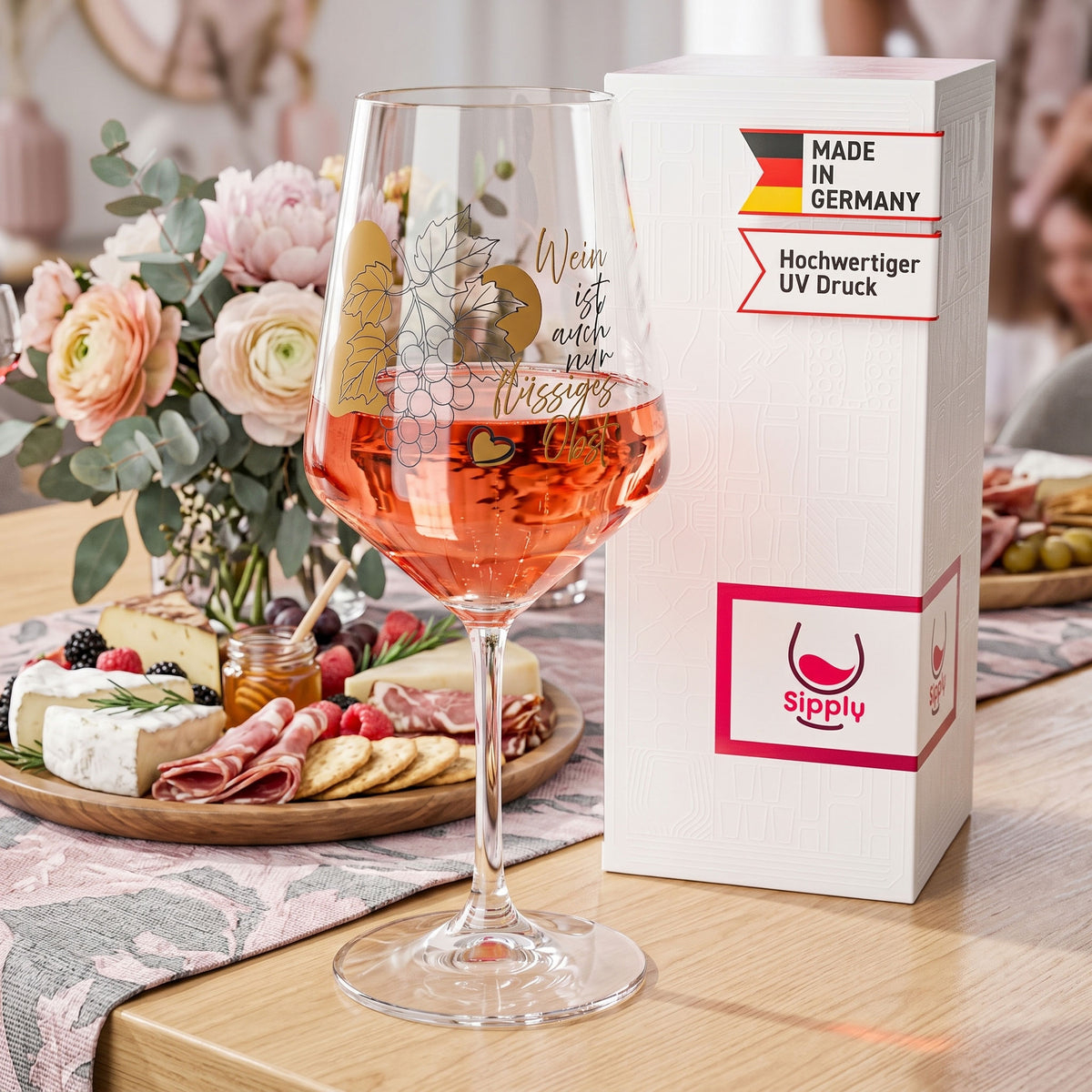 Sipply Wine Glass with "Liquid Fruit" Saying, 0.5 L – View 3