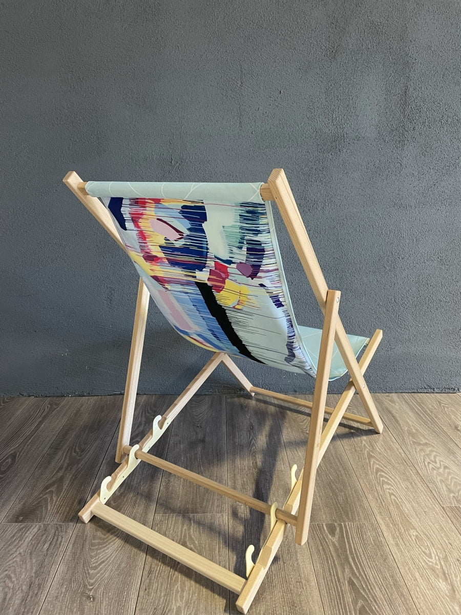 1x Bombay Gin deck chair wood blue colorful print – View 2