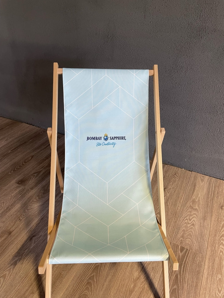 1x Bombay Gin deck chair wood blue colorful print – View 3