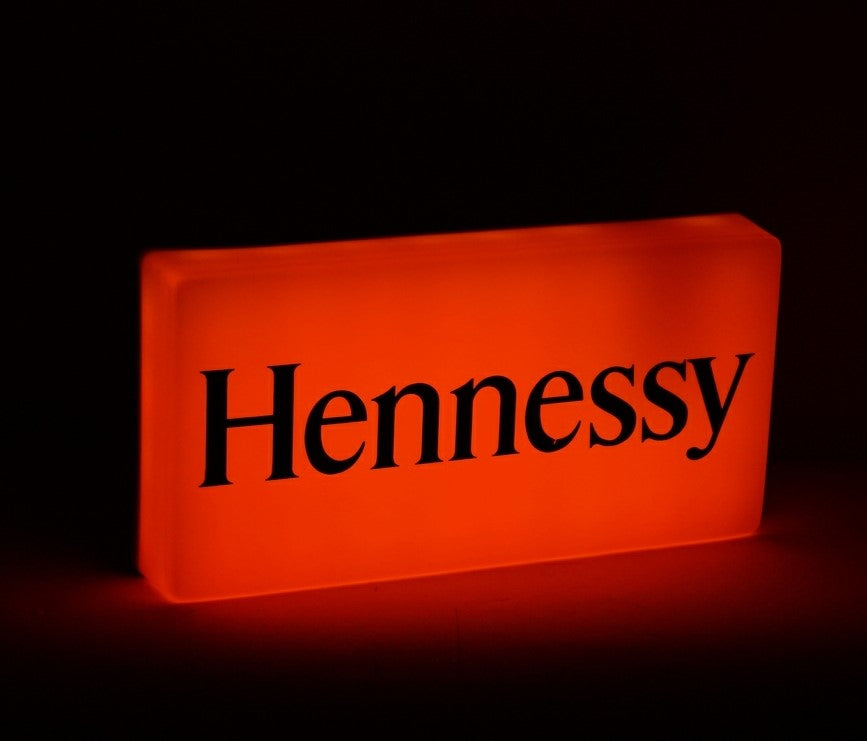 1x Hennessy Cognac neon sign, white with lettering, 40 x 20 cm