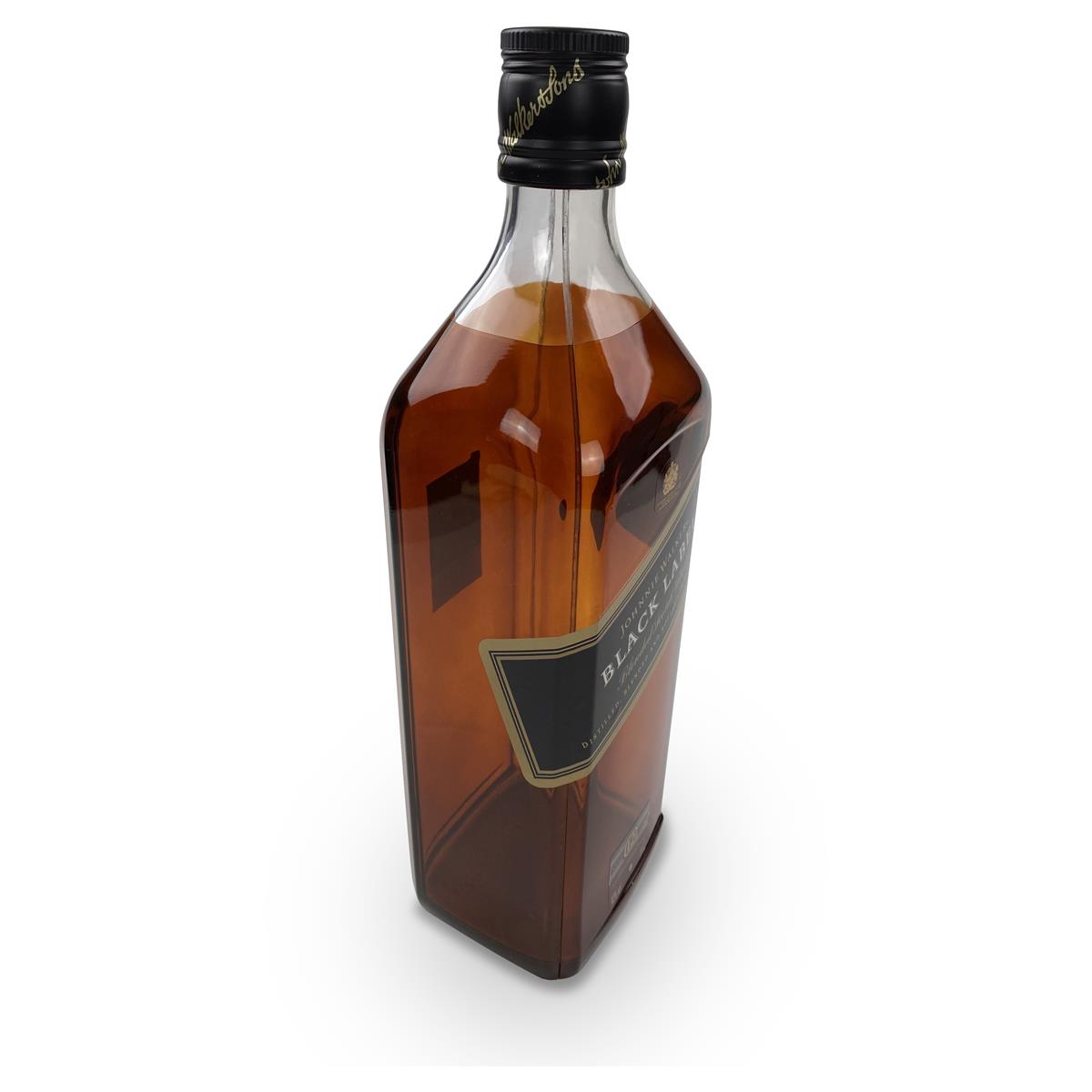 1x Johnnie Walker Rum Show Bottle 3l – View 3