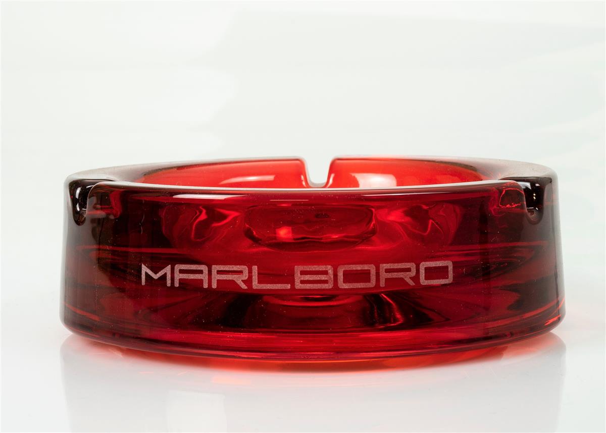 1x Marlboro cigarette ashtray, red glass – View 3