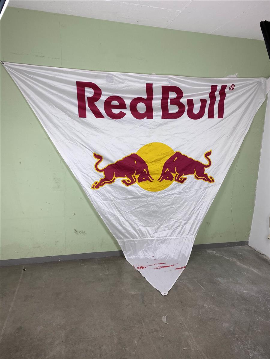 1x Red Bull Energy Flag Sail 320 x 320 x 320 – View 2