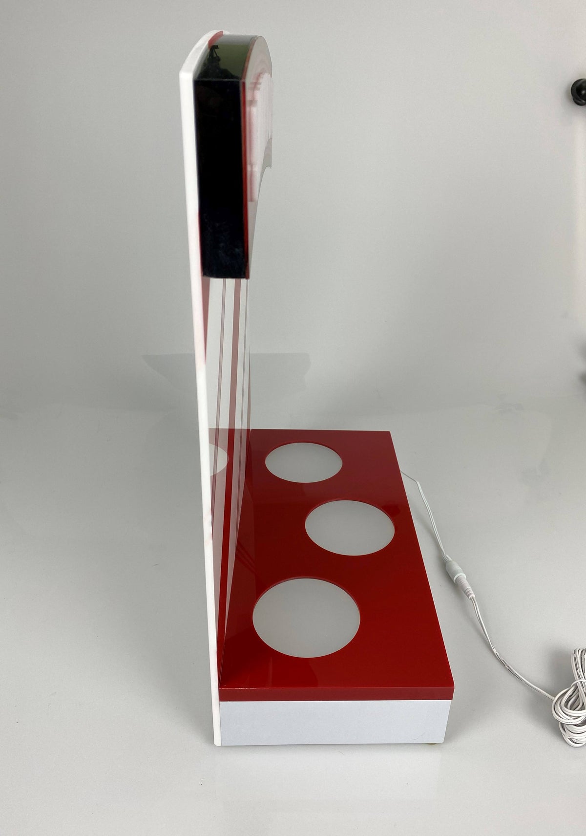 1x Smirnoff Vodka Glorifier Peppermint Board 3 bottles – View 3