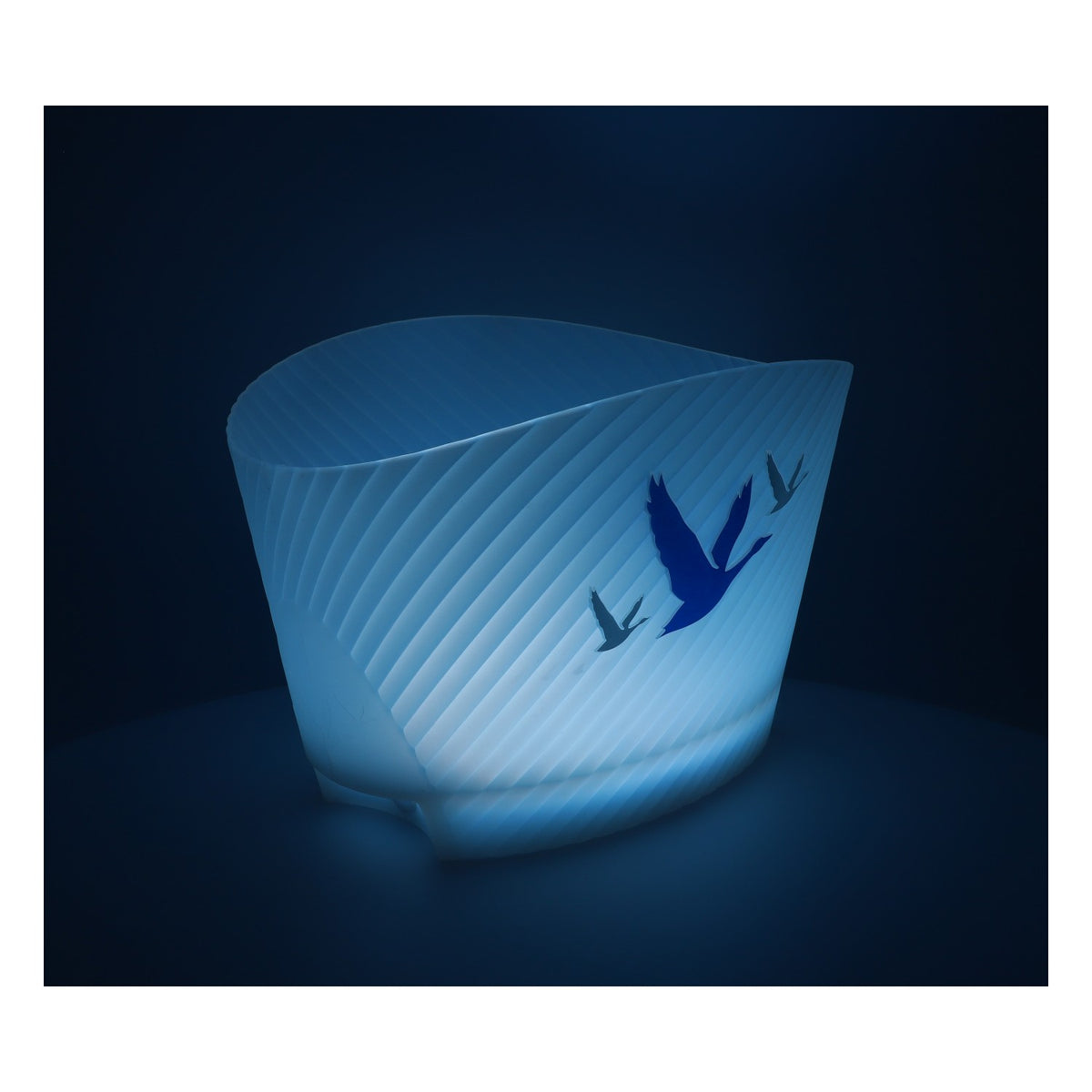 Grey Goose Vodka LED Cooler Bottle Cooler Rechargeable Rubber Container   new – View 6