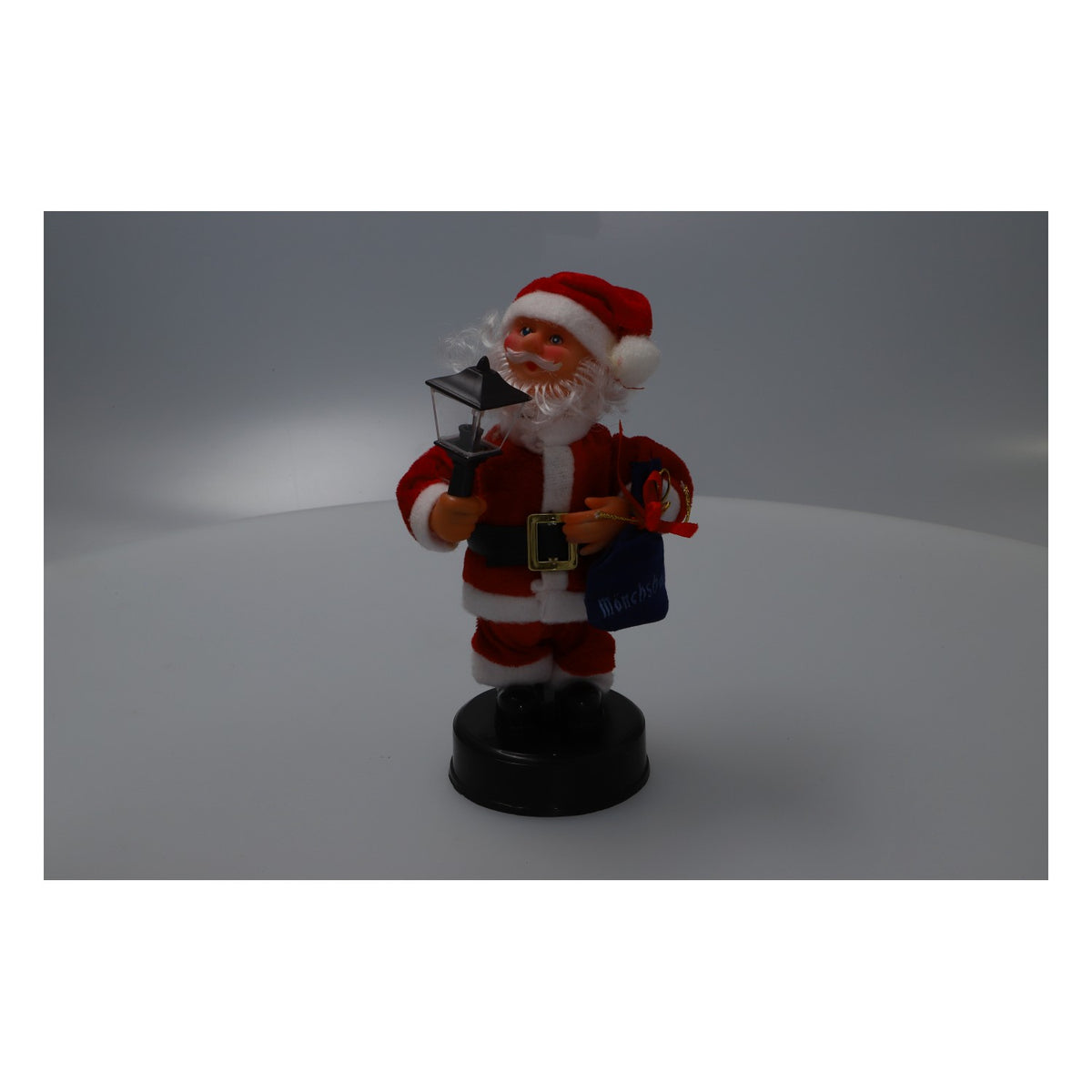 Kulmbacher Reichelbräu Beer: Santa Claus Singing, Dancing, and Glowing – View 3