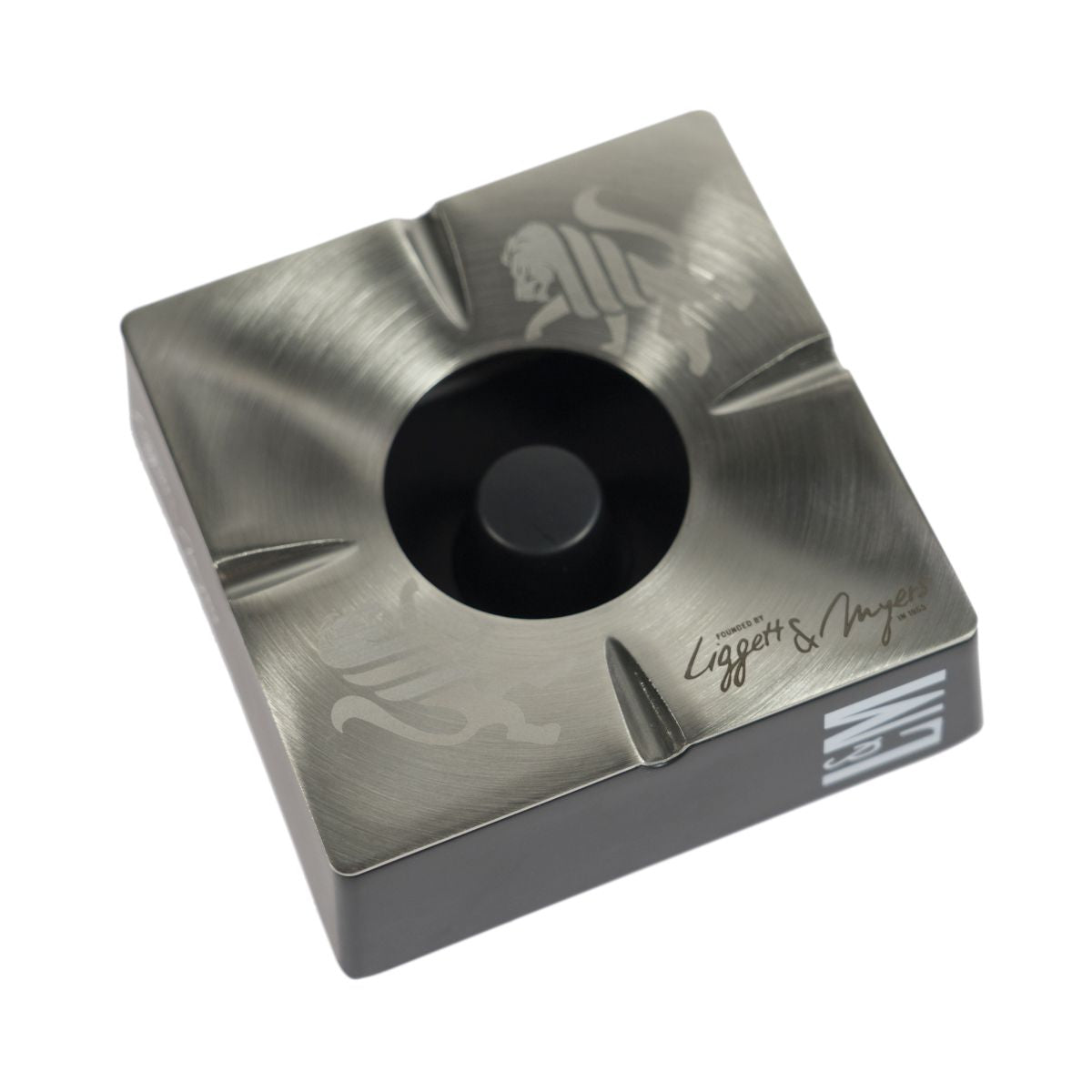 L&M ashtray with windproof lid Table ashtray Smoking accessories – View 2
