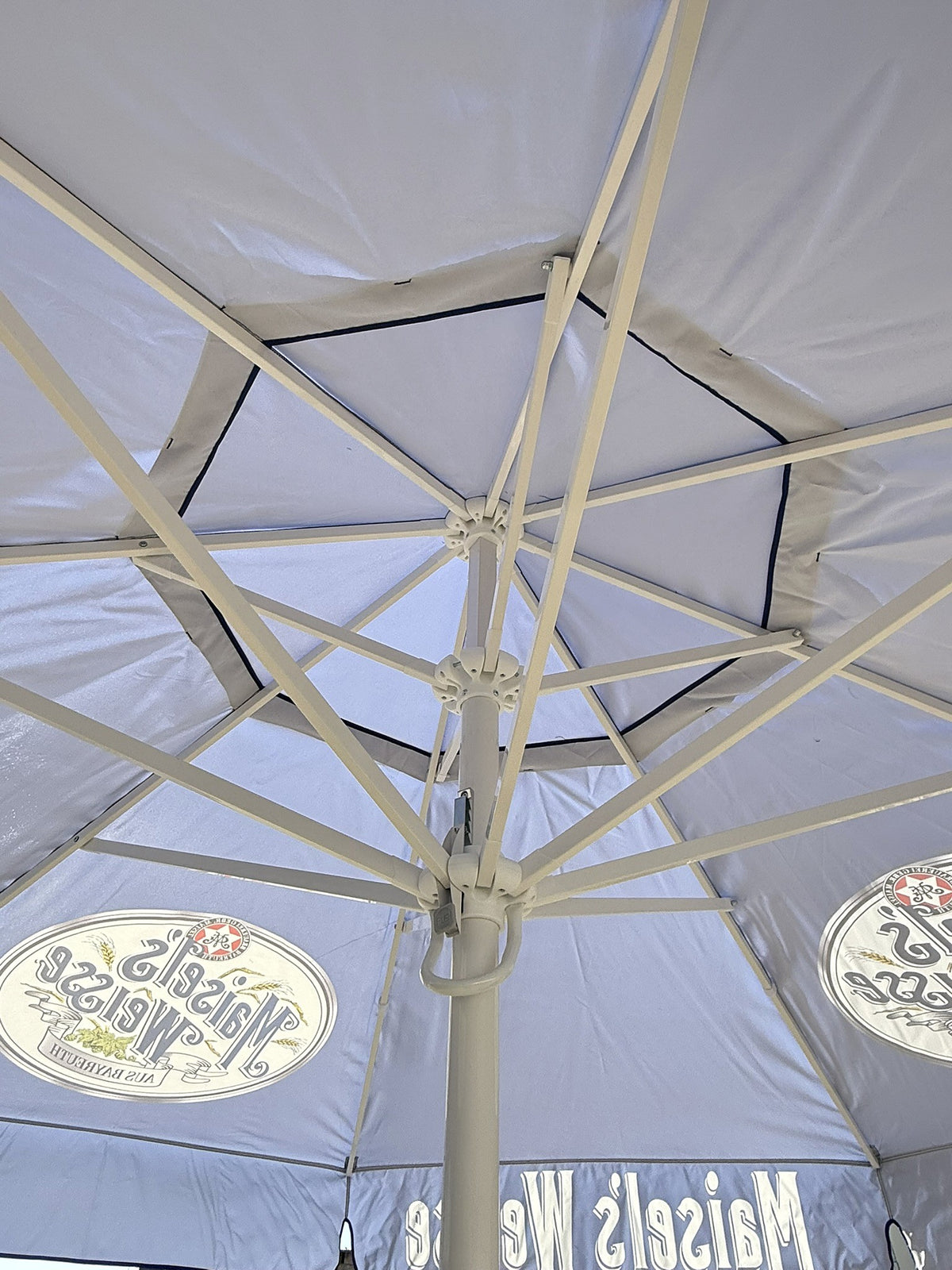 Maisel's White Beer 4m ⌀ Umbrella for Breweries, Restaurants, and Beer Gardens – View 2