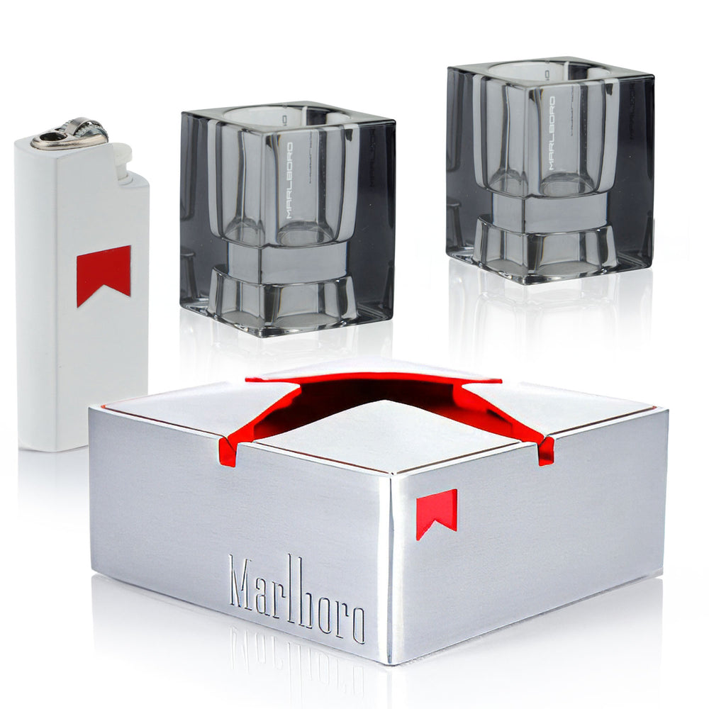 Marlboro Fan Bundle Set consisting of 1x lantern, 1x metal ashtray, 1x lighter