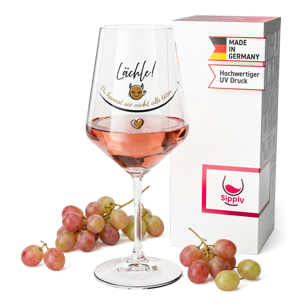 Sipply Wine Glass with the Saying "Smile! You can't kill them all..." 0.5 L