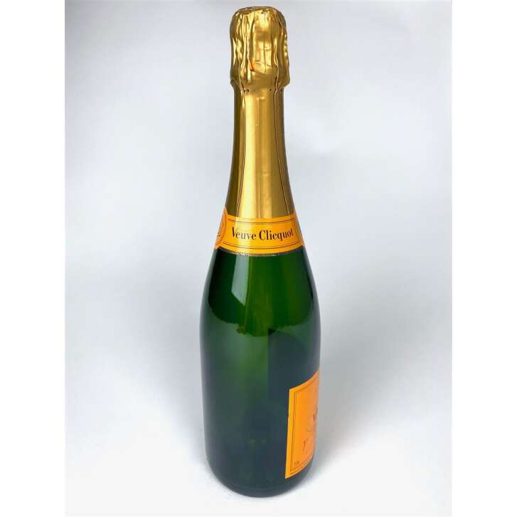 1x Veuve Clicquot Champagne Show Bottle 0.7l Brut