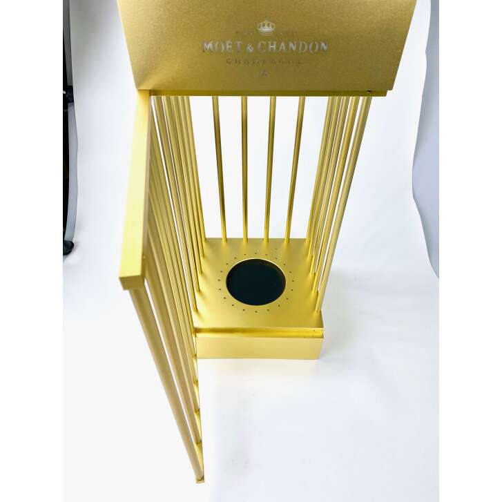 1x Moët & Chandon Champagne Cage Gold 1.5L LED