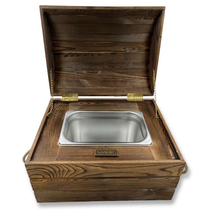 1x Mahiki rum treasure chest with insert